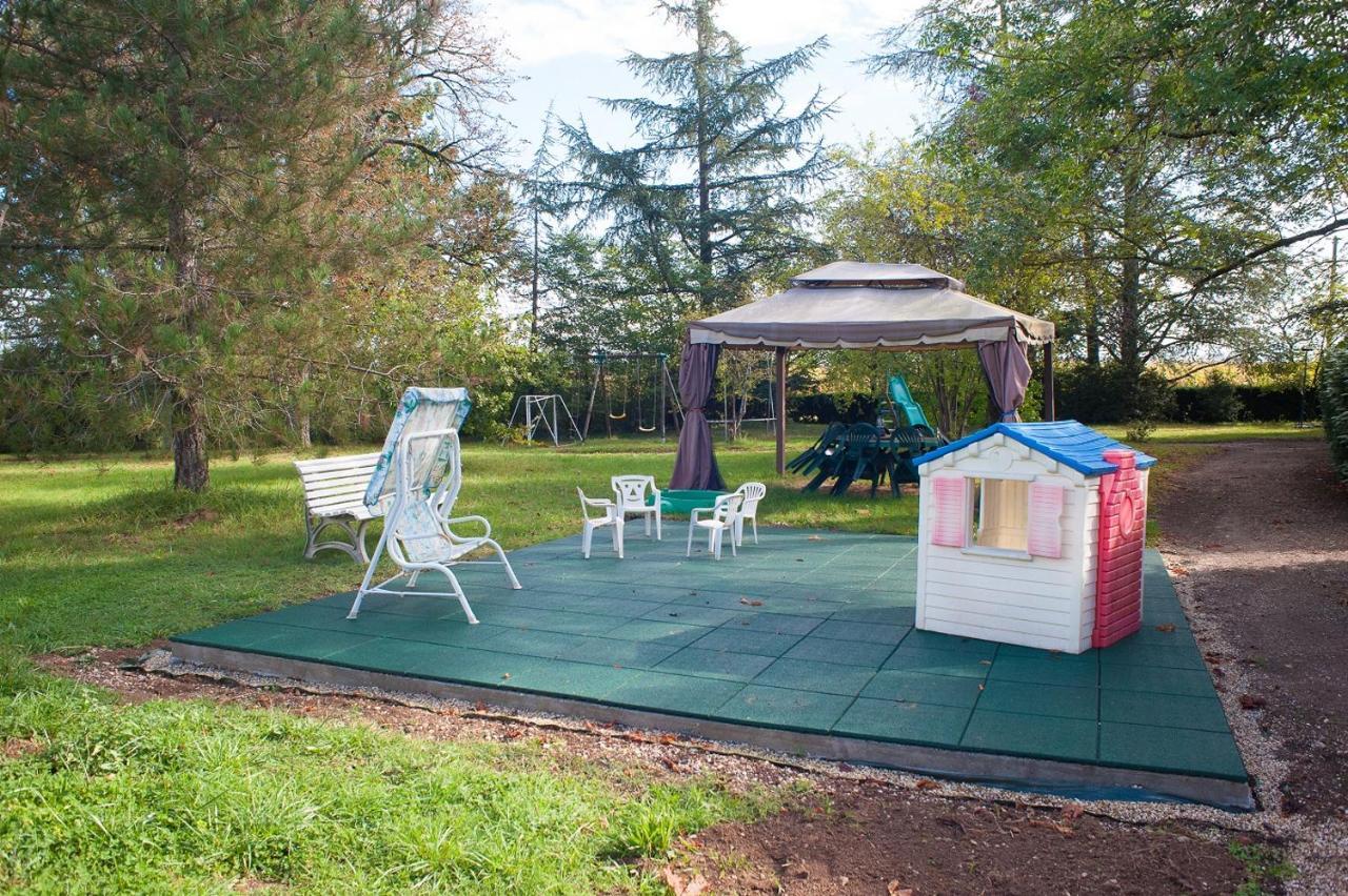 Domaine De Lalande Bed & Breakfast Vénès Екстериор снимка